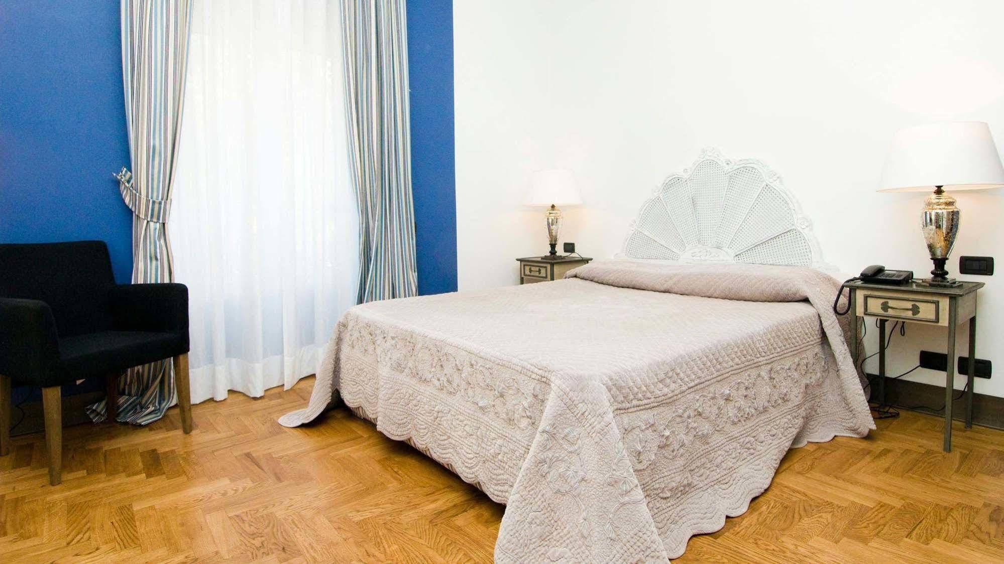 Linneo 3* Roma